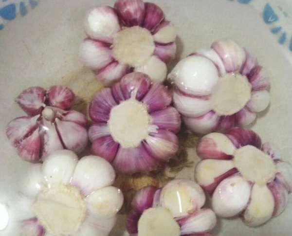 泡蒜怎么做又脆又好吃,泡蒜怎么做又脆又好吃麻辣图4