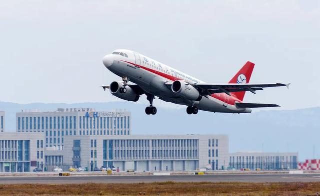 哪个航班能看到九寨沟(重庆九寨沟7月16日复航)(1)