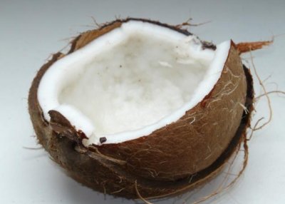 ​青椰子和老椰子的区别 青椰子和白椰子有什么区别