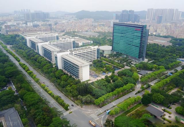 华为普工一个月多少钱 工资至少有6000元以上