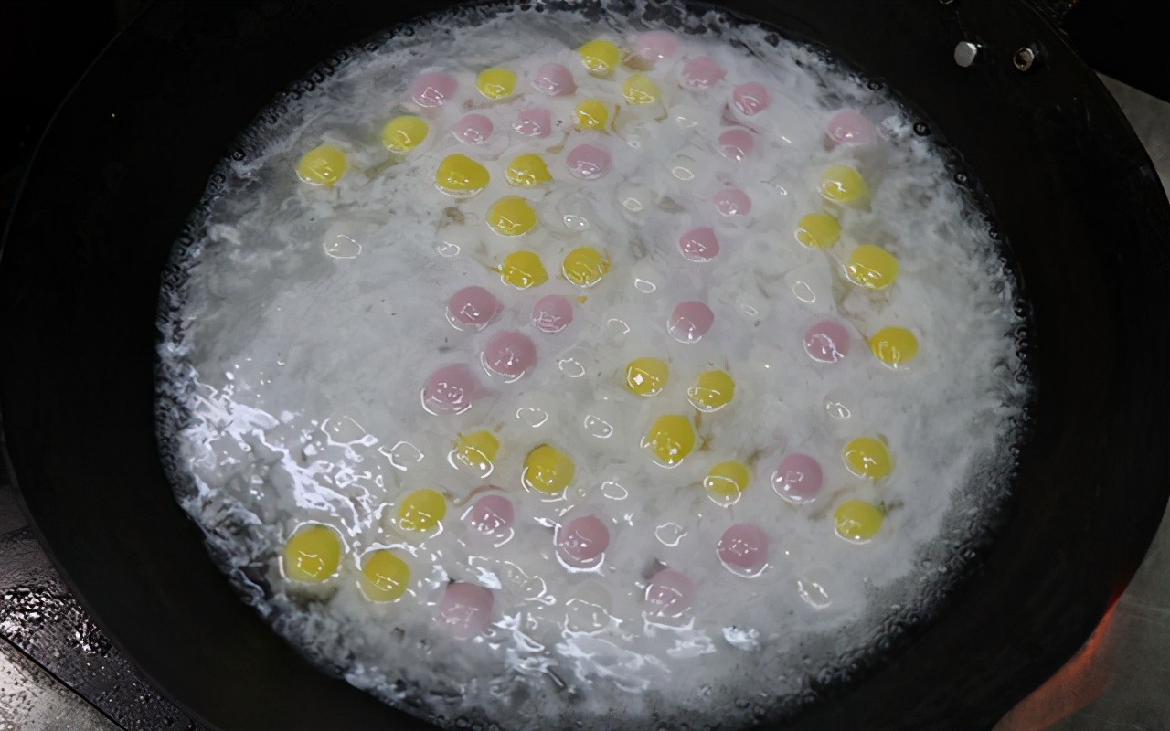 小汤圆甜汤的做法大全（甜而不腻的汤圆做法）