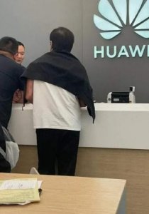 ​华为和vivo同时用了5年后，哪个更流畅？不吐不快，差距很明显