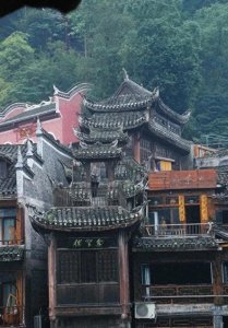 ​神秘湘西赶尸：古老传说与文化谜团