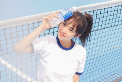 ​小说：一种新型炮弹被研制，专门对付未知史前巨兽