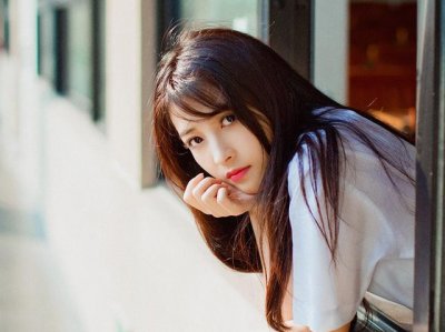 ​小说：爱慕的少年终于向她表白，秘密交往被意外发现，能否瞒下去