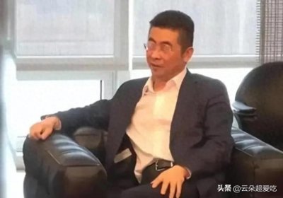 ​上海嚣张行长顾国明,圈养32位女员工,专挑性感貌美,个个死心塌地