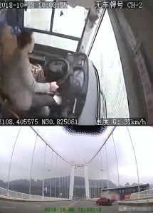 ​濮阳车祸后续：什么叫极致的无理取闹？这名女子用1分钟让你明白