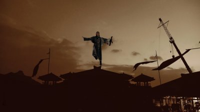 ​小说：带着儿子躲避仇家十年之久，为何突然假死脱身离去？