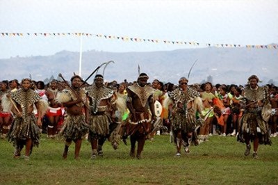 ​非洲传统舞蹈：宗教仪式、文化传承和社会凝聚力的表达方式