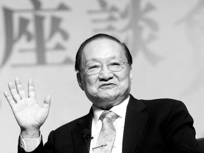 ​晚年金庸：归隐江湖的侠客，只在小说里