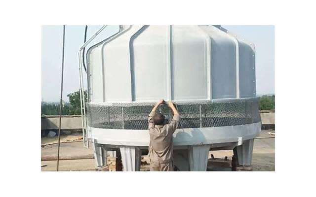 女孩收了礼物却不理你啥意思？是不是把你当备胎