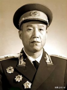 ​步兵第137师首任师长——肖全夫，政委——李振声