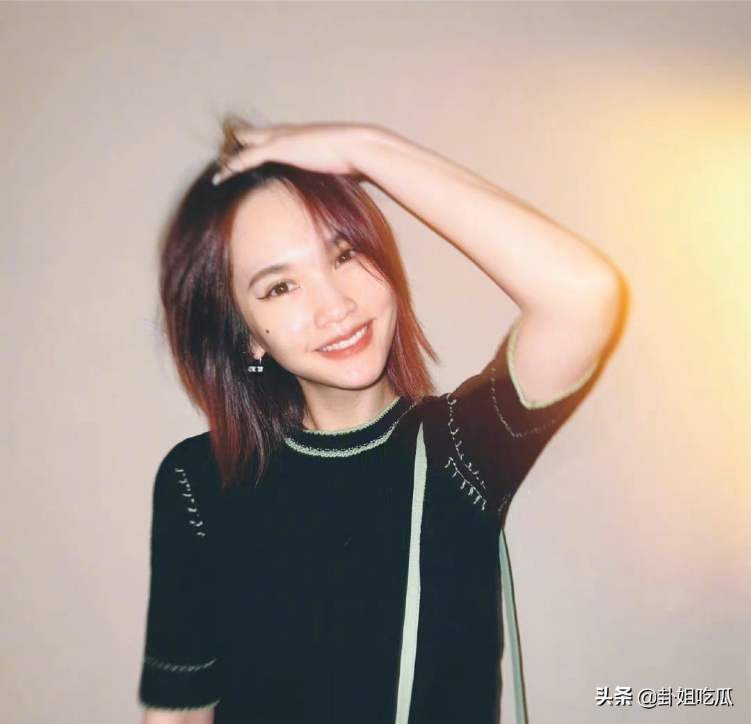 杨丞琳个人资料简介演过的电视剧(杨丞琳的感情有多坎坷?千帆过后,定情李荣浩,如今终得幸福)