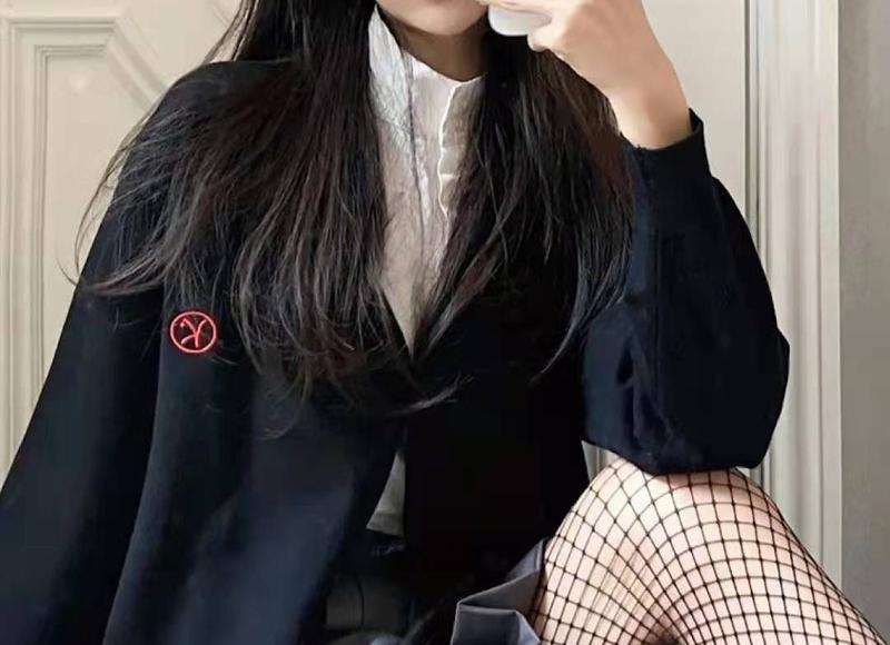 女子4次遭遇职场X骚扰爆发性反击大快人心，网友：终于理解