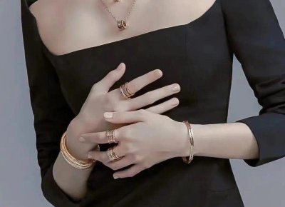 ​粉色玫瑰代表（粉色玫瑰代表什么花语）