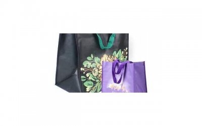 ​大我16岁的大叔找我谈恋爱，有什么企图