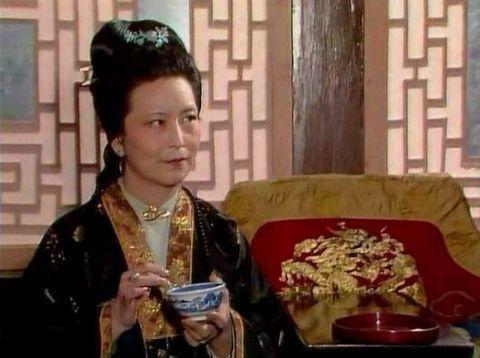 红楼梦中那些细思极恐的细节(红楼梦里最瘆人的情节)(2)