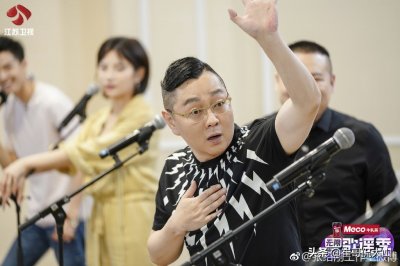 ​王建国吐槽张绍刚腿瘸是哪一期，张绍刚的腿是怎么瘸的？