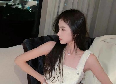 ​被原生家庭毁掉的女孩图片