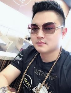 ​快手直播游戏时，怎样将粉丝设置成管理员