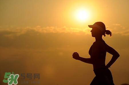 跑步呕吐是怎么回事?跑步呕吐怎么办 跑步呕吐是怎么回事?跑步呕吐怎么办