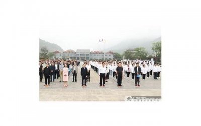 ​生孩子不是为爱情助兴的